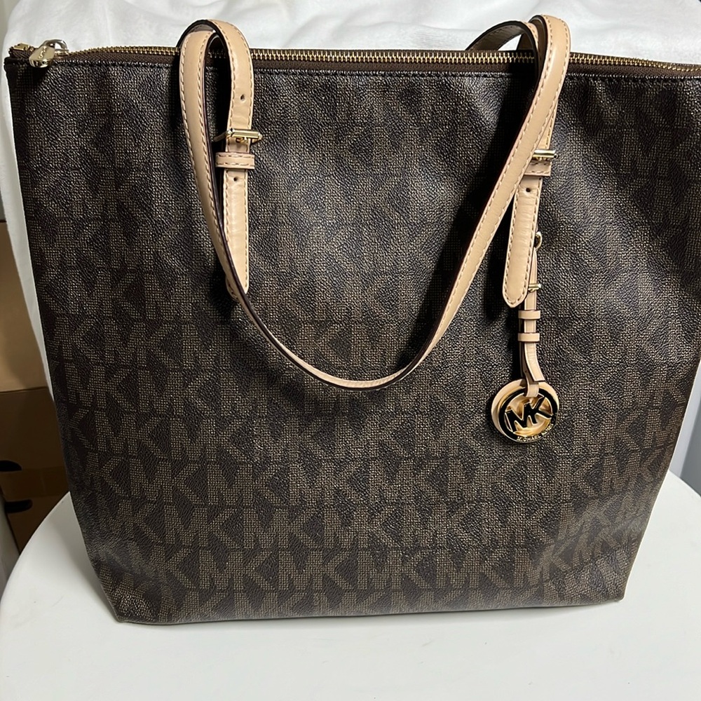 Michael kors tote bag